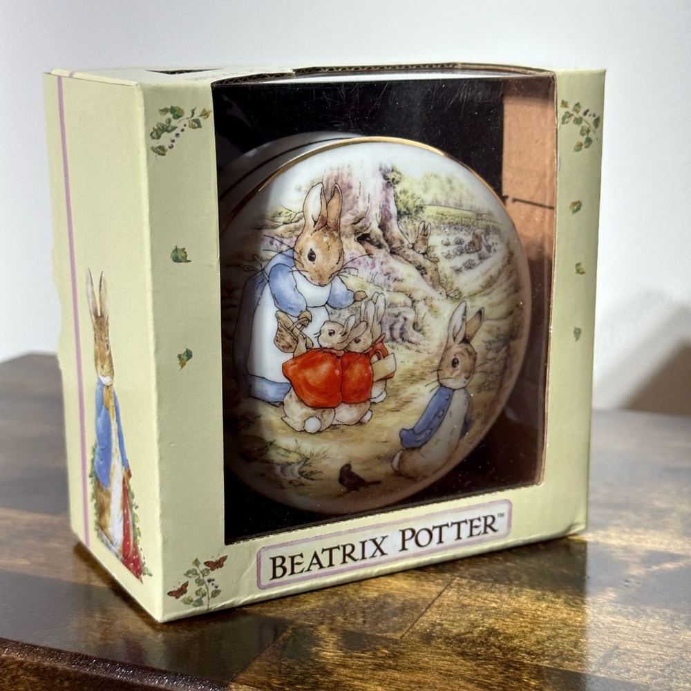 Peter Rabbit trinket box